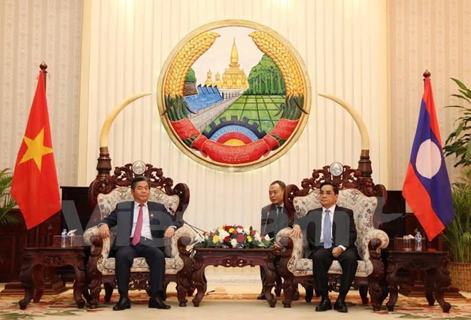 Coopération efficace entre les ministres vietnamien et laotien du Plan et de l'Investissement ảnh 1 Coopération efficace entre les ministres vietnamien et laotien du Plan et de l'Investissement ảnh 1