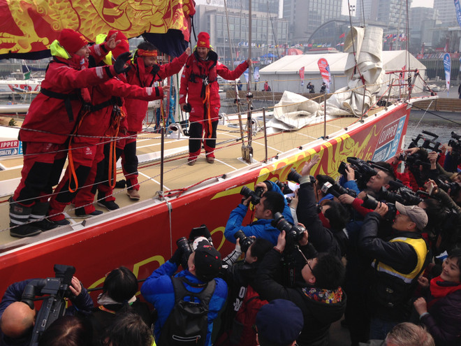 Course Clipper Race 2015-2016 dans la baie de Qingdao (Chine) ảnh 1 Course Clipper Race 2015-2016 dans la baie de Qingdao (Chine) ảnh 1