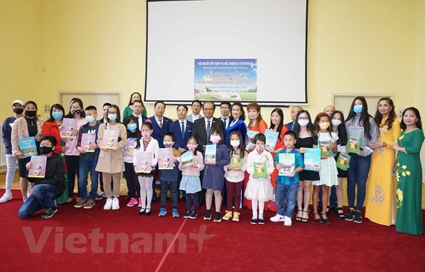 Renforcement de la fierté nationale de chaque Vietnamien ảnh 2 Renforcement de la fierté nationale de chaque Vietnamien ảnh 2