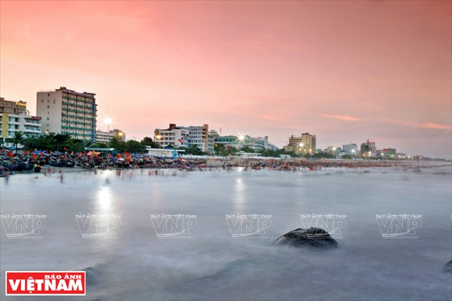 Sâm Son – une région poétique de la région de Thanh Hoa ảnh 1