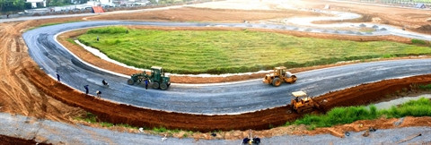 Un circuit auto-moto aux normes internationales pour bientôt ảnh 1 Un circuit auto-moto aux normes internationales pour bientôt ảnh 1
