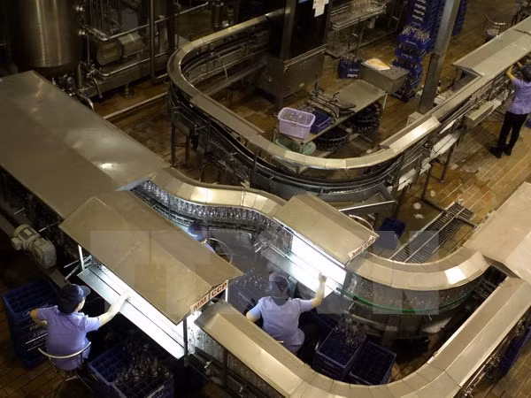 Février : l’indice de production industrielle augmente de près de 8 % sur un an ảnh 1