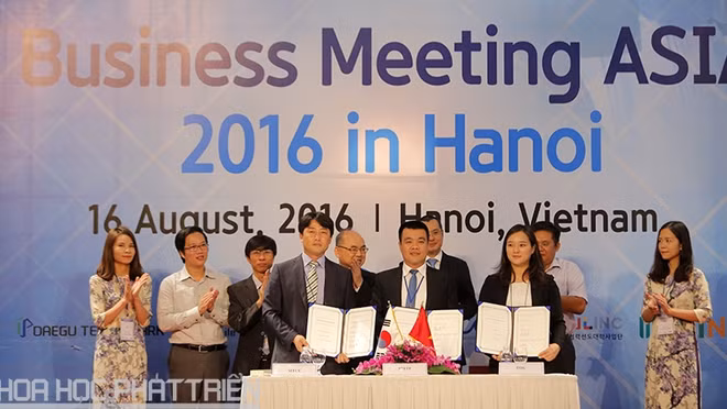 Conférence d’affaires de l’Asie 2016 à Hanoi ảnh 1