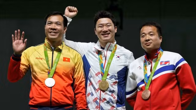 JO : Hoàng Xuân Vinh monte de nouveau sur le podium ảnh 1