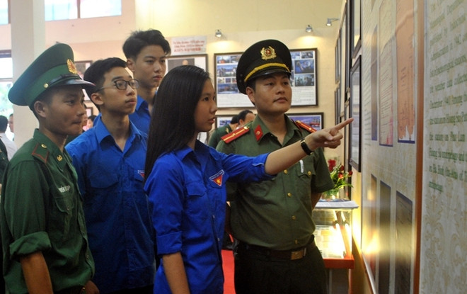Intenses activités en l’honneur de la Révolution d’Août et de la Fête nationale ảnh 1 Intenses activités en l’honneur de la Révolution d’Août et de la Fête nationale ảnh 1