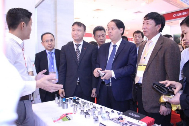 Ouverture de la Factory Network Asia Business Expo 2018 à Hanoï ảnh 1 Ouverture de la Factory Network Asia Business Expo 2018 à Hanoï ảnh 1