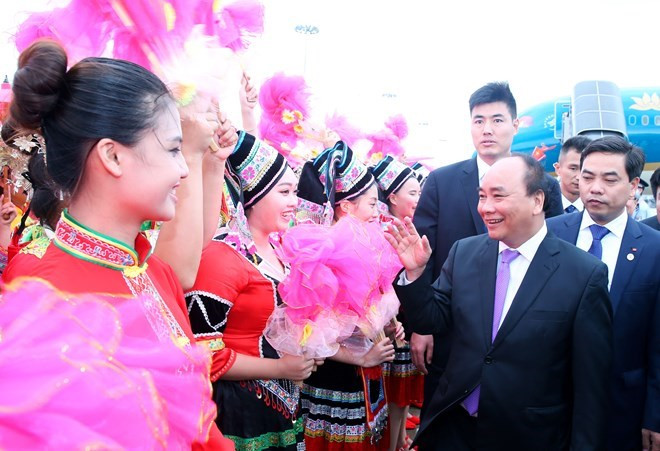 Le Premier ministre Nguyen Xuan Phuc termine sa visite en Chine ảnh 1 Le Premier ministre Nguyen Xuan Phuc termine sa visite en Chine ảnh 1