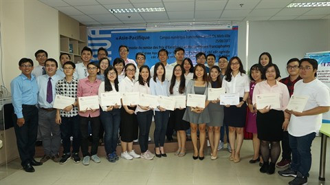 Les Prix d’Excellence aux meilleurs étudiants francophones ảnh 1 Les Prix d’Excellence aux meilleurs étudiants francophones ảnh 1