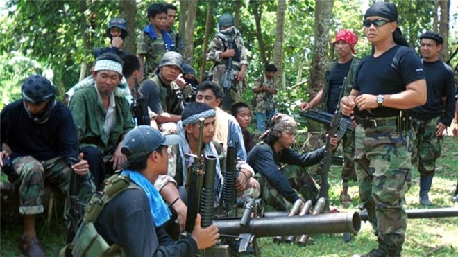 Les Philippines renforcent les opérations militaires contre les membres d’Abou Sayyaf ảnh 1