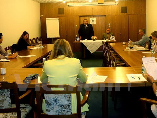 Marcel Winter réélu le président de l’Association République tchèque-Vietnam ảnh 1 Marcel Winter réélu le président de l’Association République tchèque-Vietnam ảnh 1