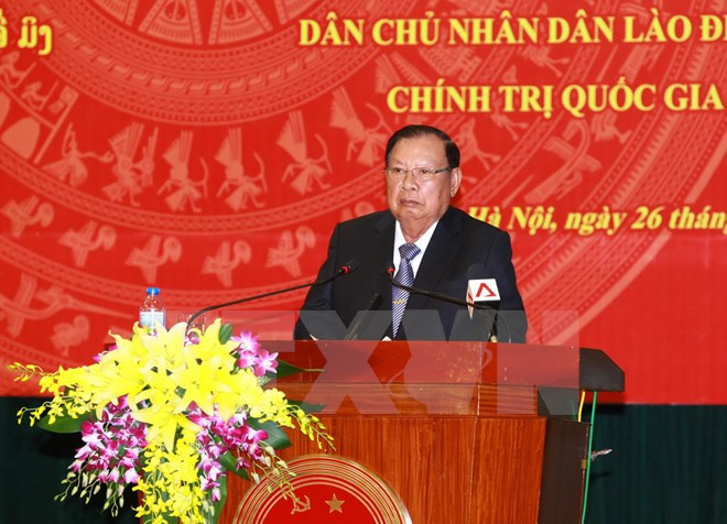 Bounnhang Vorachit se rend à l'Académie nationale de politique Ho Chi Minh ảnh 1 Bounnhang Vorachit se rend à l'Académie nationale de politique Ho Chi Minh ảnh 1