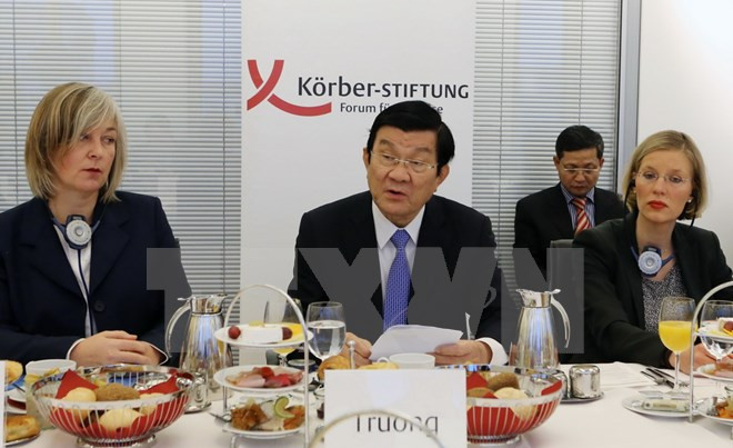 Activités du président Truong Tan Sang en Allemagne ảnh 2 Activités du président Truong Tan Sang en Allemagne ảnh 2