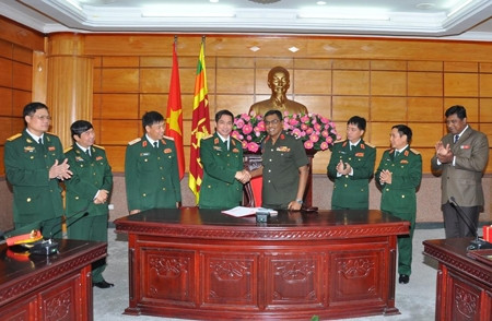 Défense: le Sri Lanka est prêt à accorder des bourses à des étudiants vietnamiens ảnh 1 Défense: le Sri Lanka est prêt à accorder des bourses à des étudiants vietnamiens ảnh 1