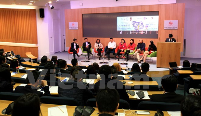 «Tour de Job» pour les étudiants vietnamiens au Royaume-Uni ảnh 1