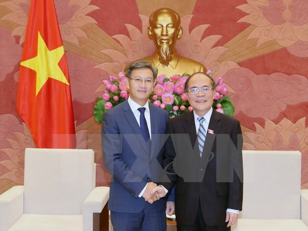 Le Vietnam attache une grande importance à ses relations avec le Laos ảnh 1 Le Vietnam attache une grande importance à ses relations avec le Laos ảnh 1