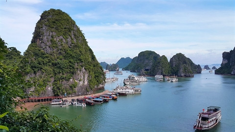 De nouvelles grottes se dévoilent près de la baie de Ha Long ảnh 3