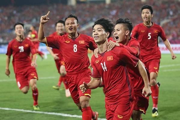Football : le Vietnam demeure dans le top 100 du classement FIFA ảnh 1 Football : le Vietnam demeure dans le top 100 du classement FIFA ảnh 1