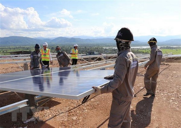 Près de 20.000 milliards de dongs investis dans des projets d'énergie solaire à Tây Ninh ảnh 1 Près de 20.000 milliards de dongs investis dans des projets d'énergie solaire à Tây Ninh ảnh 1