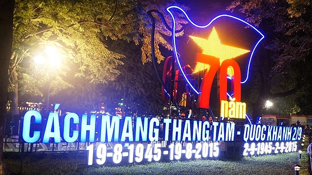 Parution du livre «Le Vietnam sur son chemin de développement» ảnh 1 Parution du livre «Le Vietnam sur son chemin de développement» ảnh 1