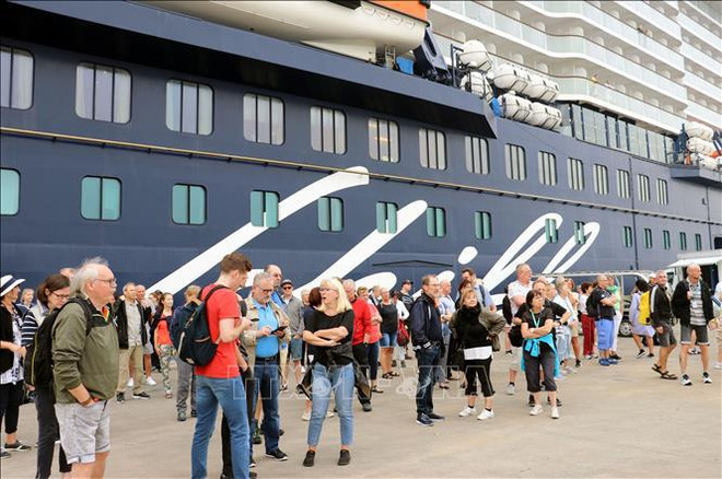 Quang Ninh accueille environ 7,1 millions d'arrivées de touristes en cinq mois ảnh 1