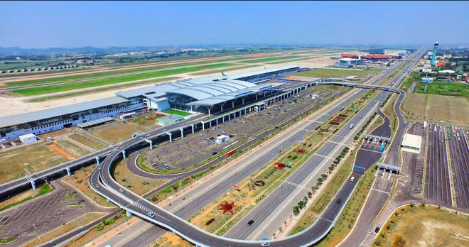 Le Vietnam aura 30 aéroports d'ici 2030 ảnh 2