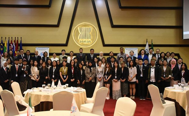 Des étudiants italiens et de l’ASEAN discutent du climat et de la numérisation ảnh 1 Des étudiants italiens et de l’ASEAN discutent du climat et de la numérisation ảnh 1