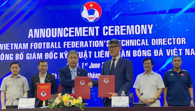Football: VFF signe un contrat avec un directeur technique japonais ảnh 1 Football: VFF signe un contrat avec un directeur technique japonais ảnh 1