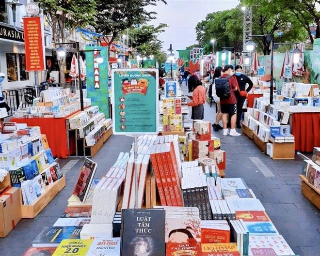 Ouverture de la rue des fleurs Nguyên Huê à Hô Chi Minh-Ville ảnh 2