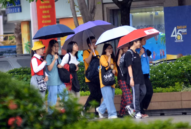  Covid-19 : le Vietnam a remporté les premières batailles mais la guerre n'est pas finie ảnh 2