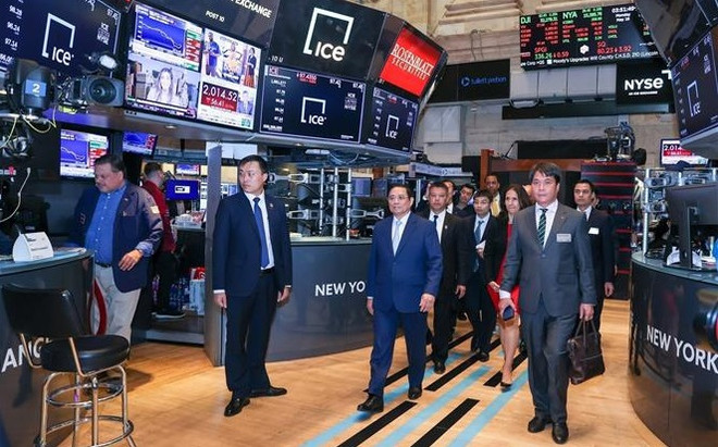 Le Premier ministre Pham Minh Chinh visite la plus grande bourse du monde à New York ảnh 1 Le Premier ministre Pham Minh Chinh visite la plus grande bourse du monde à New York ảnh 1