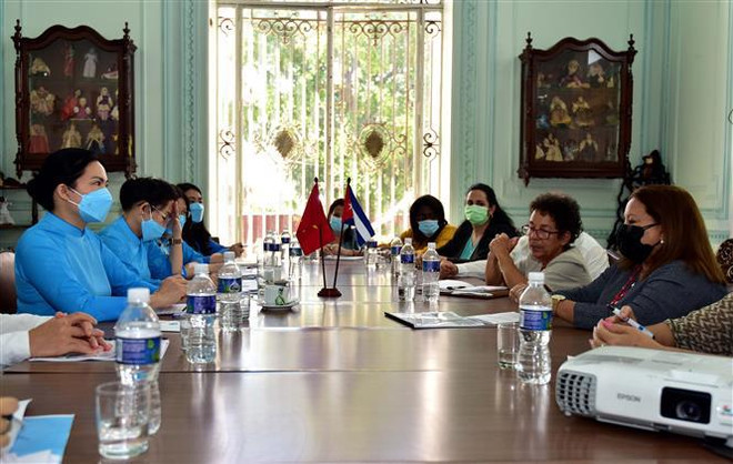 Le Vietnam et Cuba partagent leurs expériences dans le renforcement du rôle des femmes ảnh 1 Le Vietnam et Cuba partagent leurs expériences dans le renforcement du rôle des femmes ảnh 1