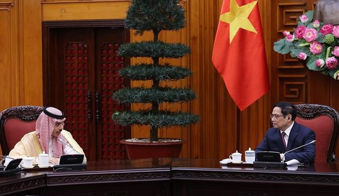 Le PM Pham Minh Chinh reçoit le ministre des AE de l'Arabie saoudite ảnh 2 Le PM Pham Minh Chinh reçoit le ministre des AE de l'Arabie saoudite ảnh 2