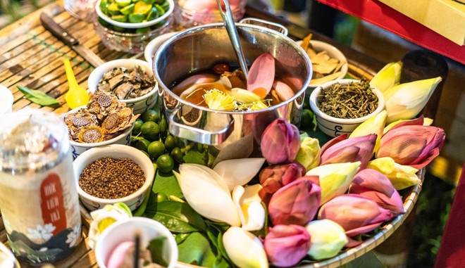 Le festival gastronomique de Huê attire un grand nombre de visiteurs ảnh 1 Le festival gastronomique de Huê attire un grand nombre de visiteurs ảnh 1