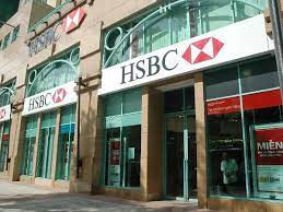 HSBC, la première banque au Vietnam à utiliser des cartes de paiement en plastique recyclé ảnh 1