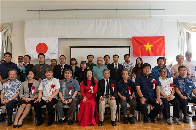 L'Association des Vietnamiens à Okinawa voit le jour ảnh 1