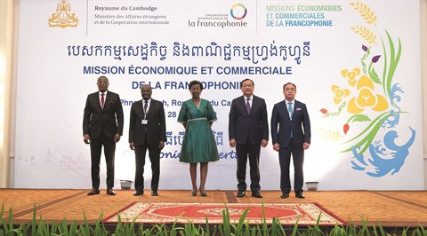 Forum économique de haut niveau à Phnom Penh ảnh 1 Forum économique de haut niveau à Phnom Penh ảnh 1