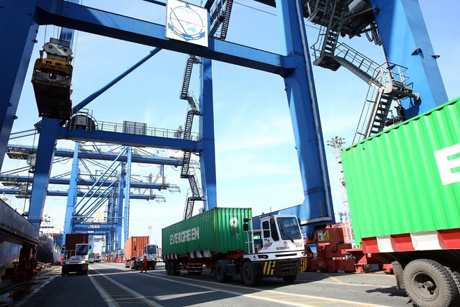 Les exportations au premier trimestre en hausse de près de 13% en un an ảnh 1 Les exportations au premier trimestre en hausse de près de 13% en un an ảnh 1