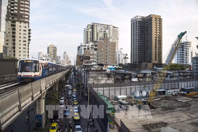 La Thaïlande encourage les investissements dans les infrastructures ảnh 1