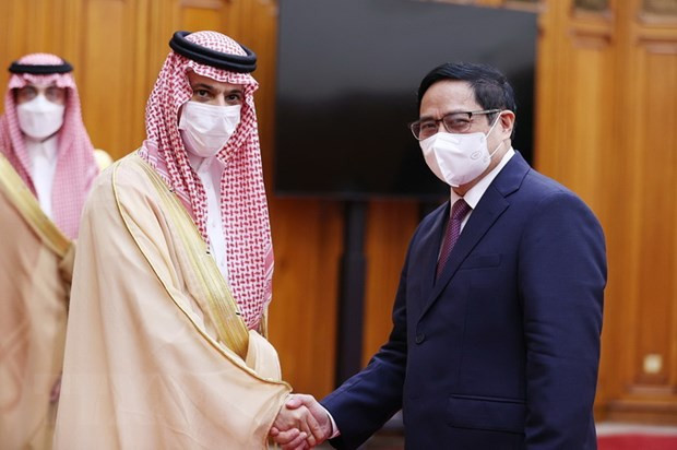 Le PM Pham Minh Chinh reçoit le ministre des AE de l'Arabie saoudite ảnh 1 Le PM Pham Minh Chinh reçoit le ministre des AE de l'Arabie saoudite ảnh 1