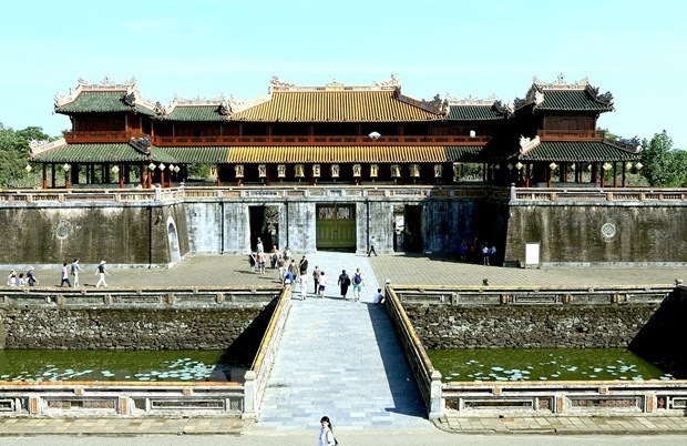 Le Centre de conservation des monuments de Huê célèbre son 40e anniversaire ảnh 1 Le Centre de conservation des monuments de Huê célèbre son 40e anniversaire ảnh 1