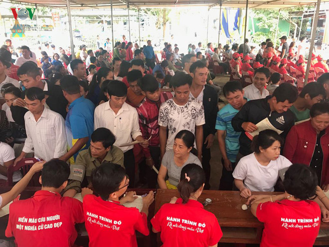 Dak Lak: un don de sang bénévole réunit plus de 5.000 participants ảnh 1 Dak Lak: un don de sang bénévole réunit plus de 5.000 participants ảnh 1