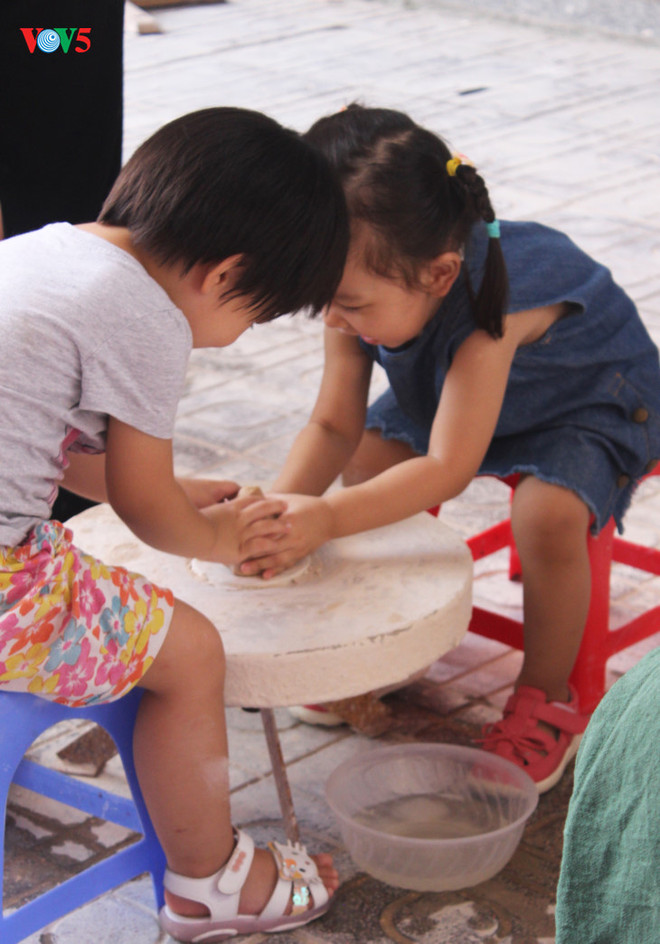 J’ai testé pour vous: Faire ma propre poterie à Bat Tràng ảnh 3 J’ai testé pour vous: Faire ma propre poterie à Bat Tràng ảnh 3