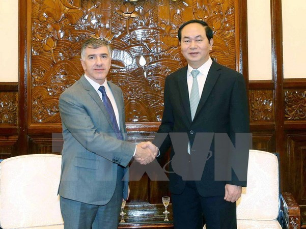 Le président Tran Dai Quang reçoit les ambassadeurs argentin et birman ảnh 1 Le président Tran Dai Quang reçoit les ambassadeurs argentin et birman ảnh 1