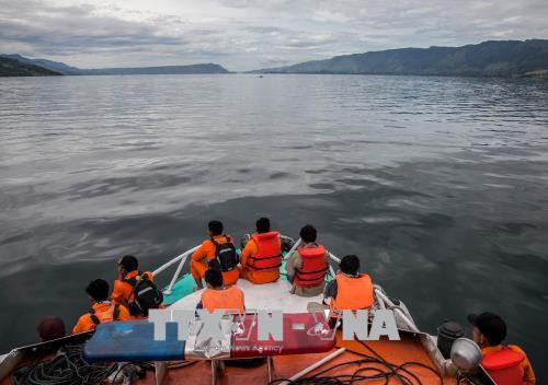Naufrage en Indonésie: arrêter le capitaine du ferry chaviré au lac Toba ảnh 1 Naufrage en Indonésie: arrêter le capitaine du ferry chaviré au lac Toba ảnh 1