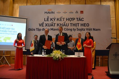 Le Vietnam exporte son premier lot de porc frais à l'étranger ảnh 1 Le Vietnam exporte son premier lot de porc frais à l'étranger ảnh 1