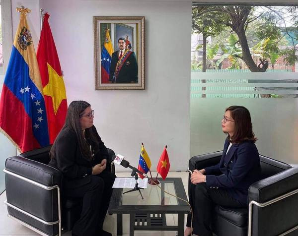 Le 13e Congrès national du Parti sera la clé de l'avenir, selon l'ambassadrice vénézuélienne ảnh 2 Le 13e Congrès national du Parti sera la clé de l'avenir, selon l'ambassadrice vénézuélienne ảnh 2
