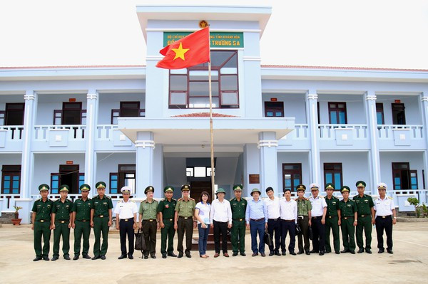 Le district insulaire de Truong Sa se prépare bien aux prochaines élections législatives ảnh 1 Le district insulaire de Truong Sa se prépare bien aux prochaines élections législatives ảnh 1