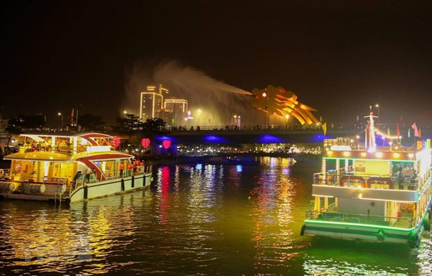 De nombreuses activités nocturnes pour attirer les touristes à Da Nang ảnh 1