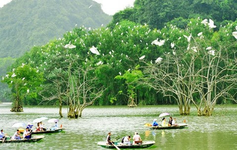 Le tourisme, point fort de l’économie de Ninh Binh ảnh 1 Le tourisme, point fort de l’économie de Ninh Binh ảnh 1