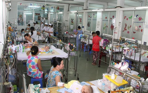 Ho Chi Minh-Ville : augmentation du nombre de cas d’allergies respiratoires à cause du froid ảnh 2